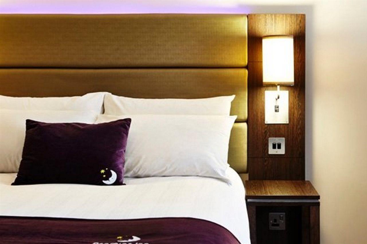 Premier Inn Wirral - Heswall Eksteriør bilde